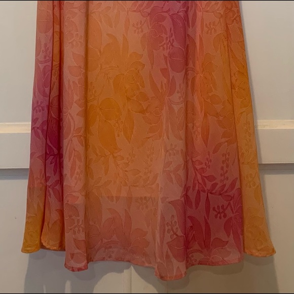 Lined Sleeveless Dress with complementary sandals - Picture 2 of 9